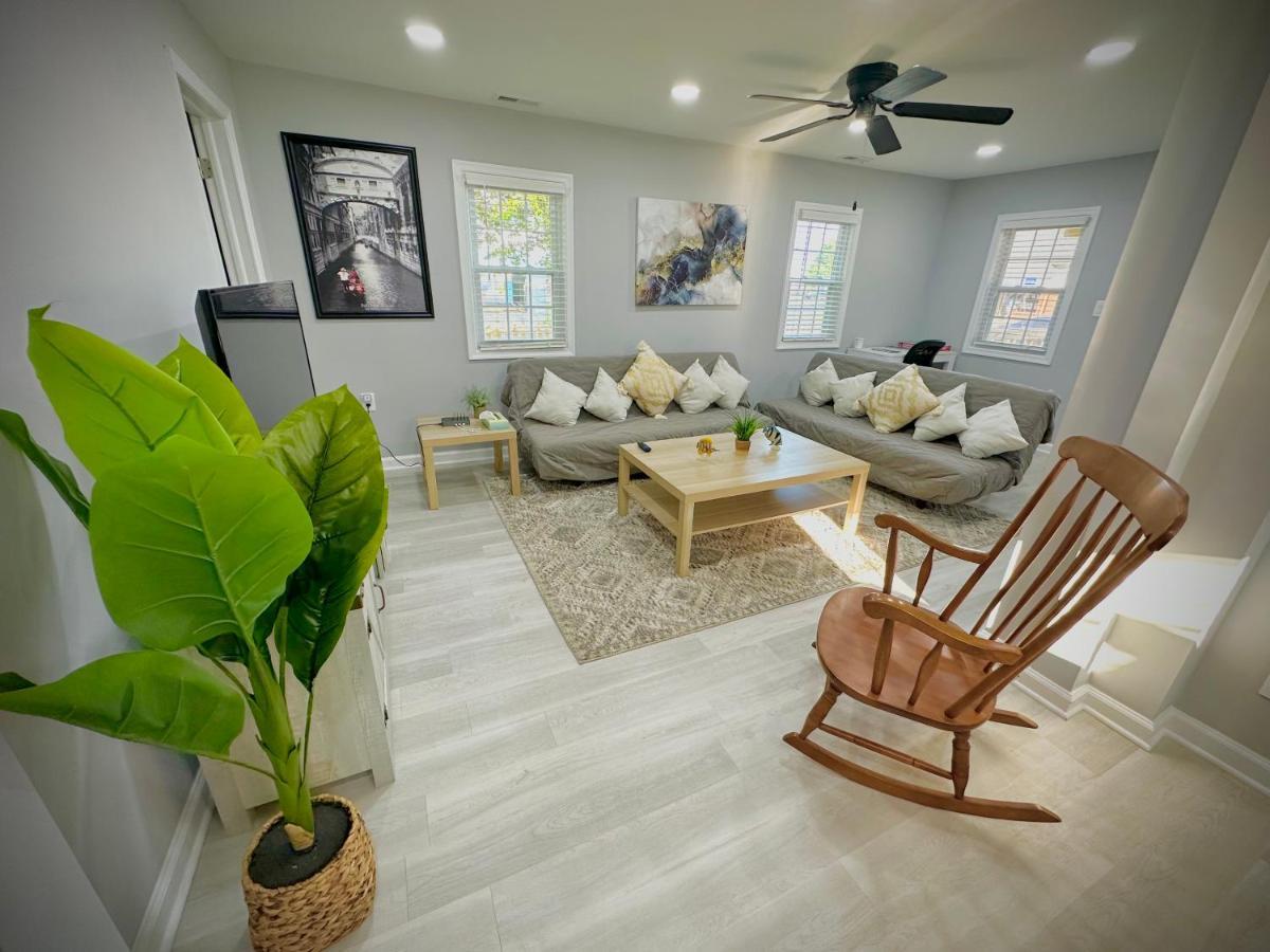 Cottage In Heart Of Colonial Beach, 7 Mins Walk To The Beach Exterior foto