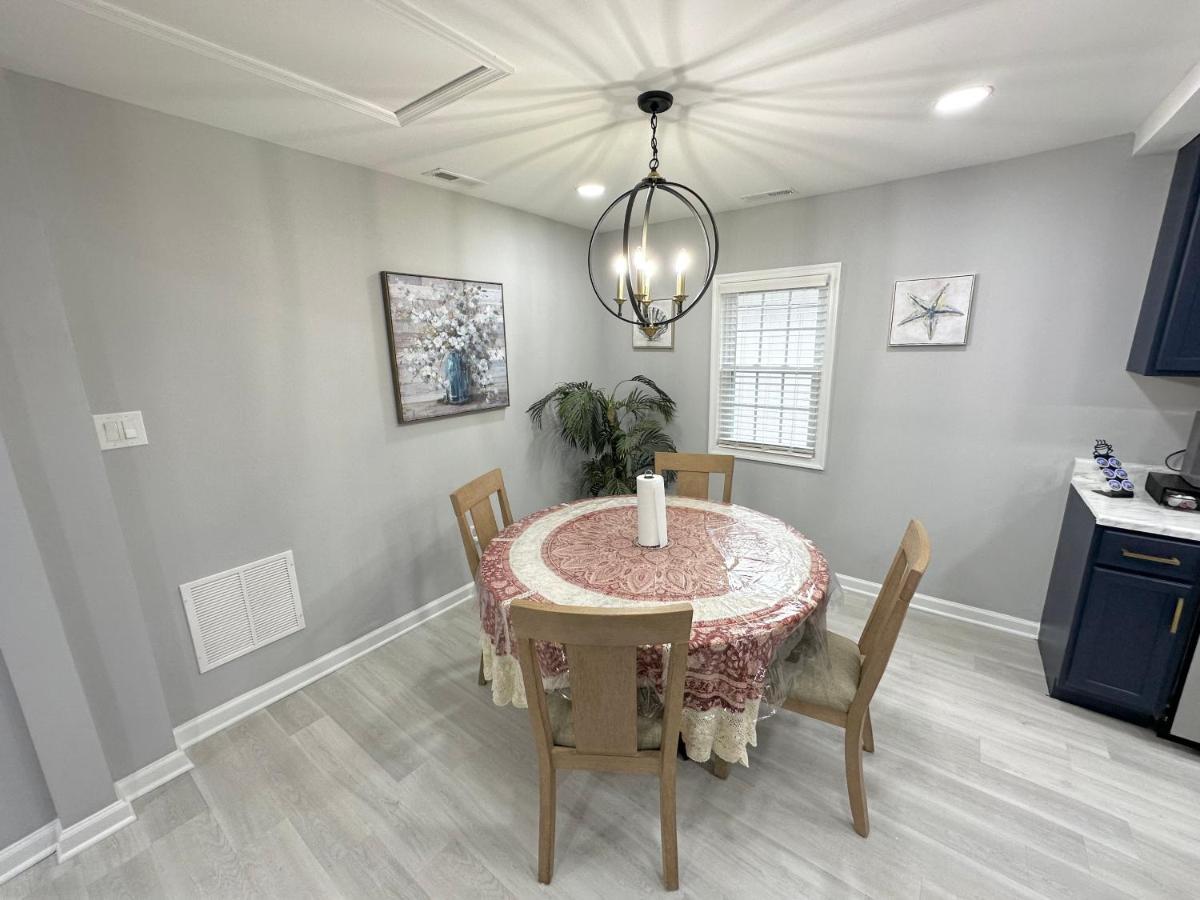 Cottage In Heart Of Colonial Beach, 7 Mins Walk To The Beach Exterior foto